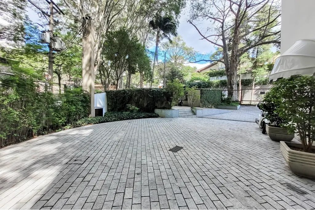 Imagem Cobertura à venda em São Paulo, Real Parque, com 4 quartos, 446m2