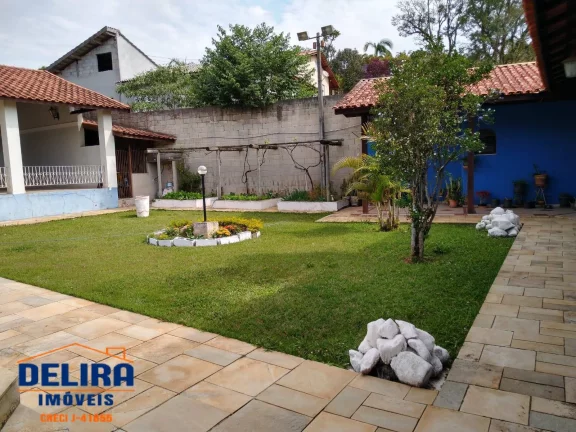 Imagem Linda chácara a venda, bem localizada em terra preta!