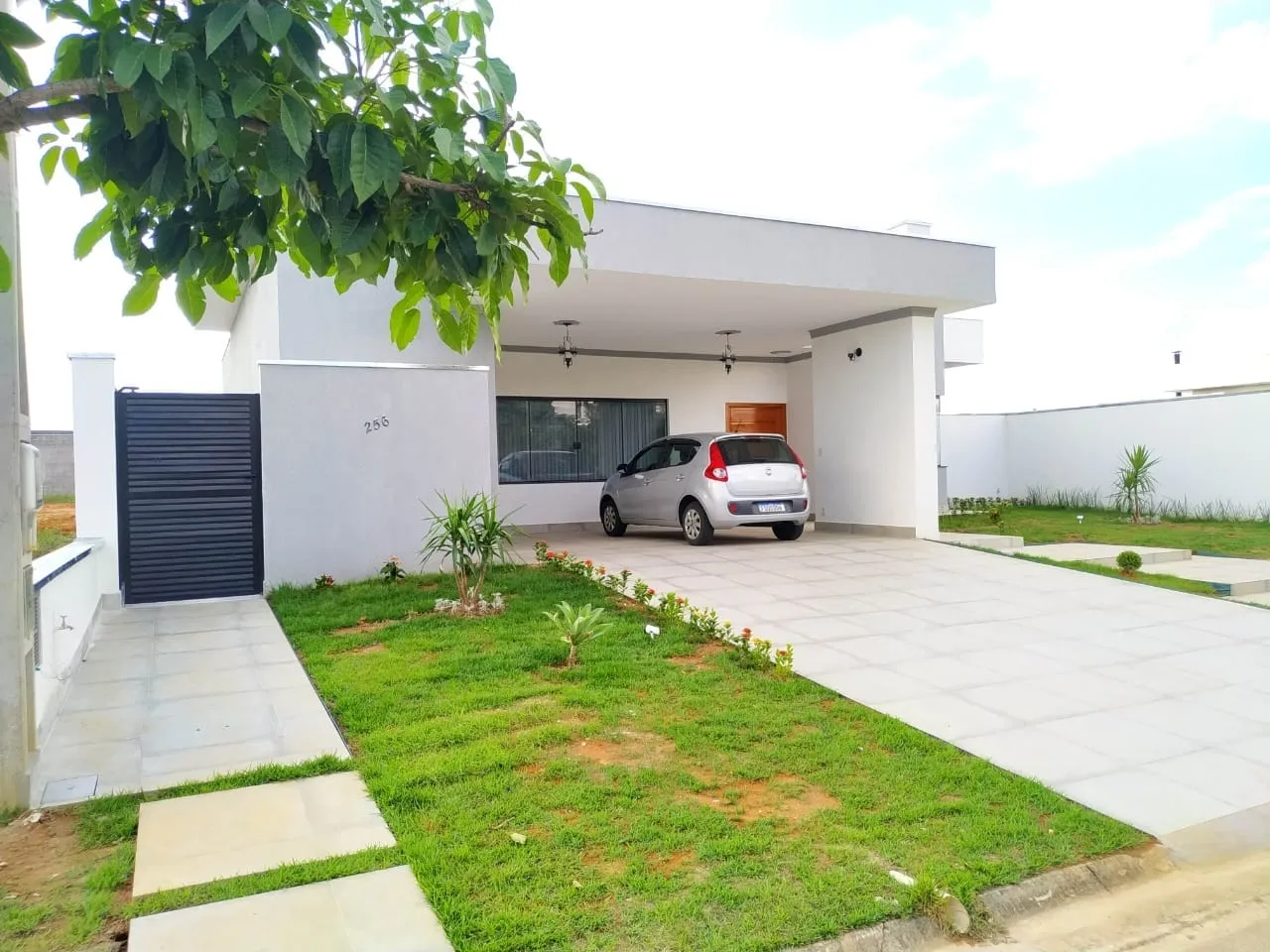 Imagem Casa à venda 3 Quartos, 1 Suite, 3 Vagas, 774M², Condominio Residencial Colonial Village II, Pindamonhangaba - SP | Colonial Village 2