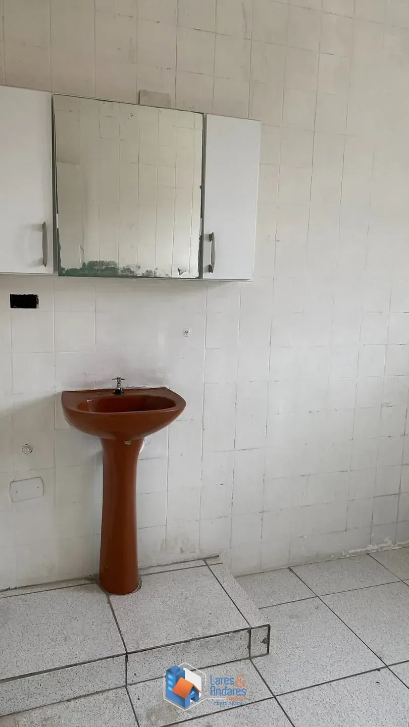 Imagem Sobrado para venda em Jardim Remo com 3 quartos, sendo 3 suítes, 239m²