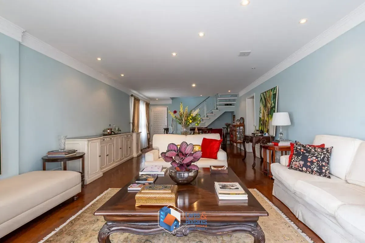 Imagem Duplex para venda em Indianópolis com 5 quartos, sendo 3 suítes, 288m²