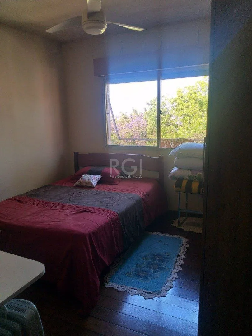 Imagem Casa para Venda - 347m², 5 dormitórios, sendo 2 suites, 2 vagas - Tristeza