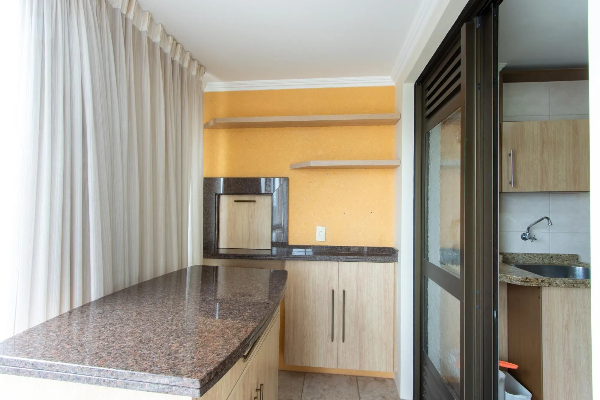 Imagem Apartamento para Venda - 93.43m², 3 dormitórios, 1 suite, 1 vaga - Teresópolis