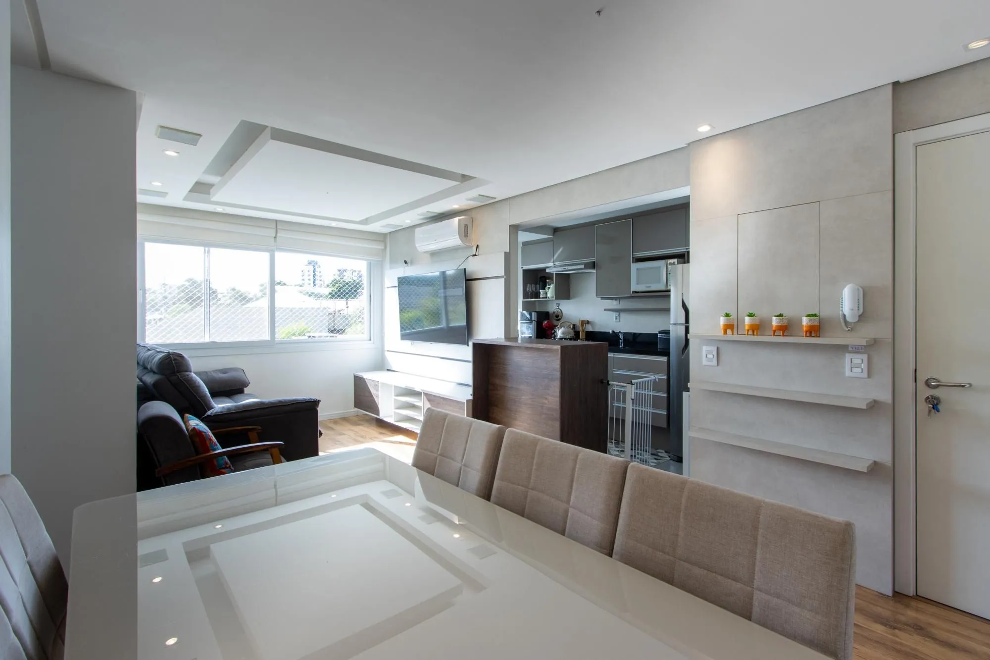 Imagem Lindo apartamento de 3 dormitórios, sendo 1 com suíte