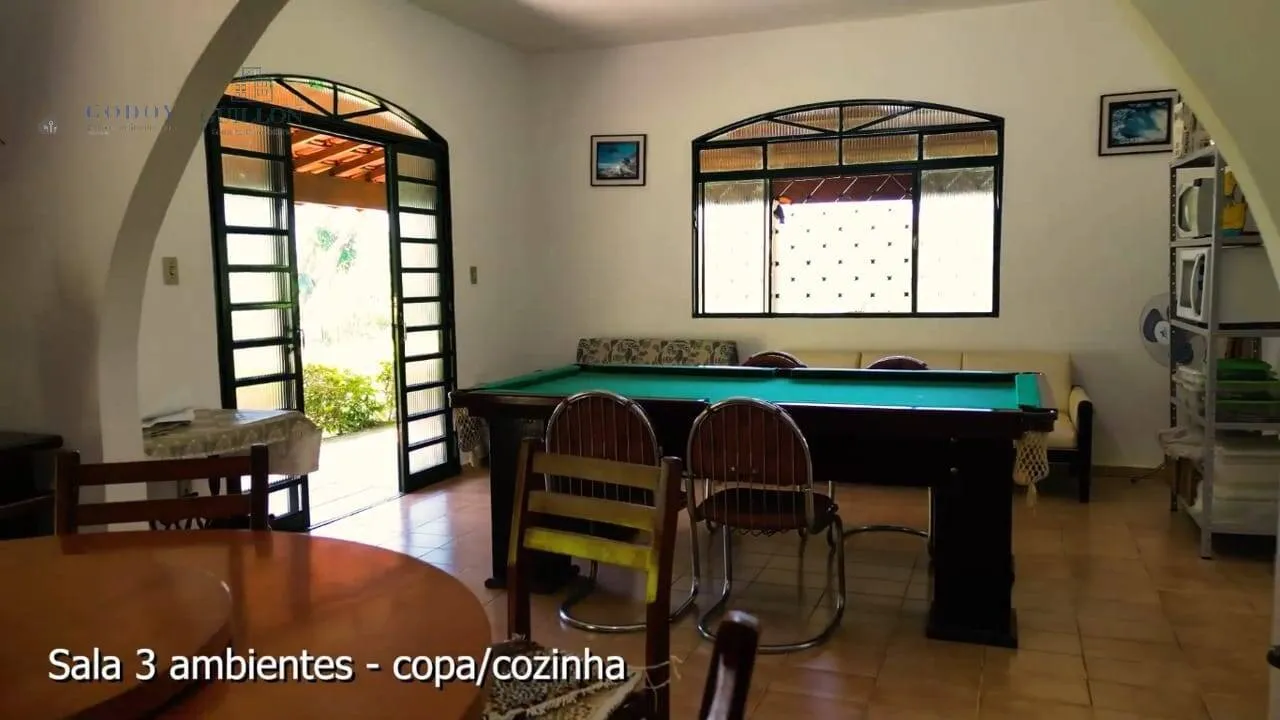 Imagem Sítio de 33,68 ha com Lago, Vista para a Serra da Mantiqueira e 3 Casas
