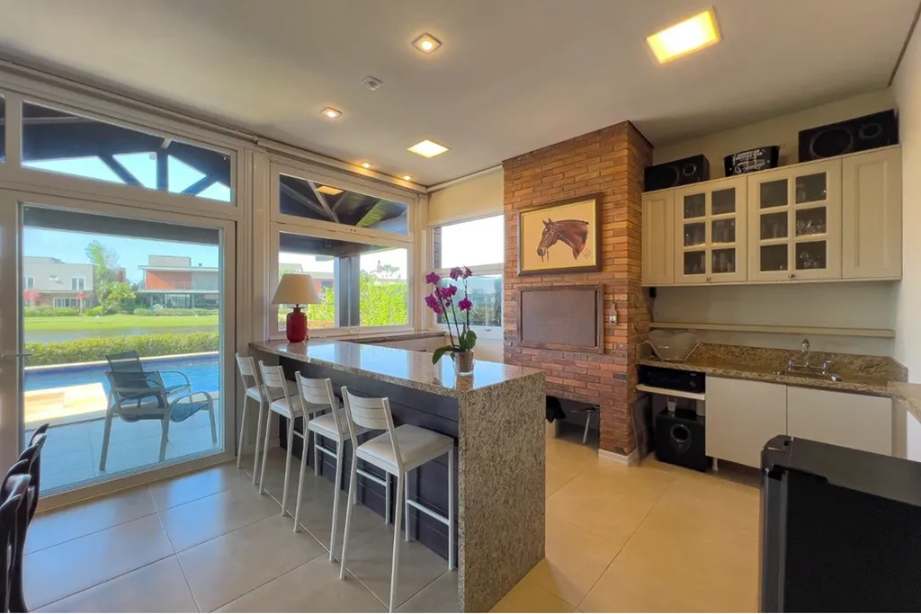 Imagem Casa de condomínio à venda em Xangri-Lá, Centro, com 4 quartos, 274m2