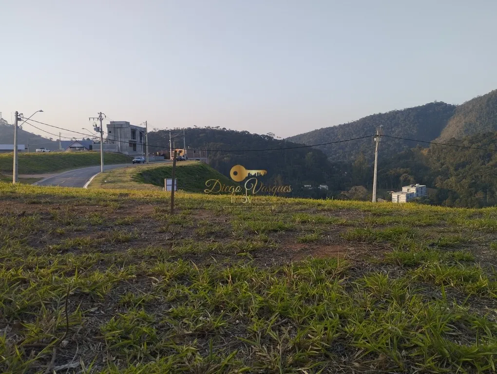 Imagem Terreno em Condomínio para Venda em Teresópolis / RJ no bairro Ermitage