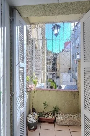 Imagem Apartamento no bairro Petrópolis de 3 dormitórios REFORMADO