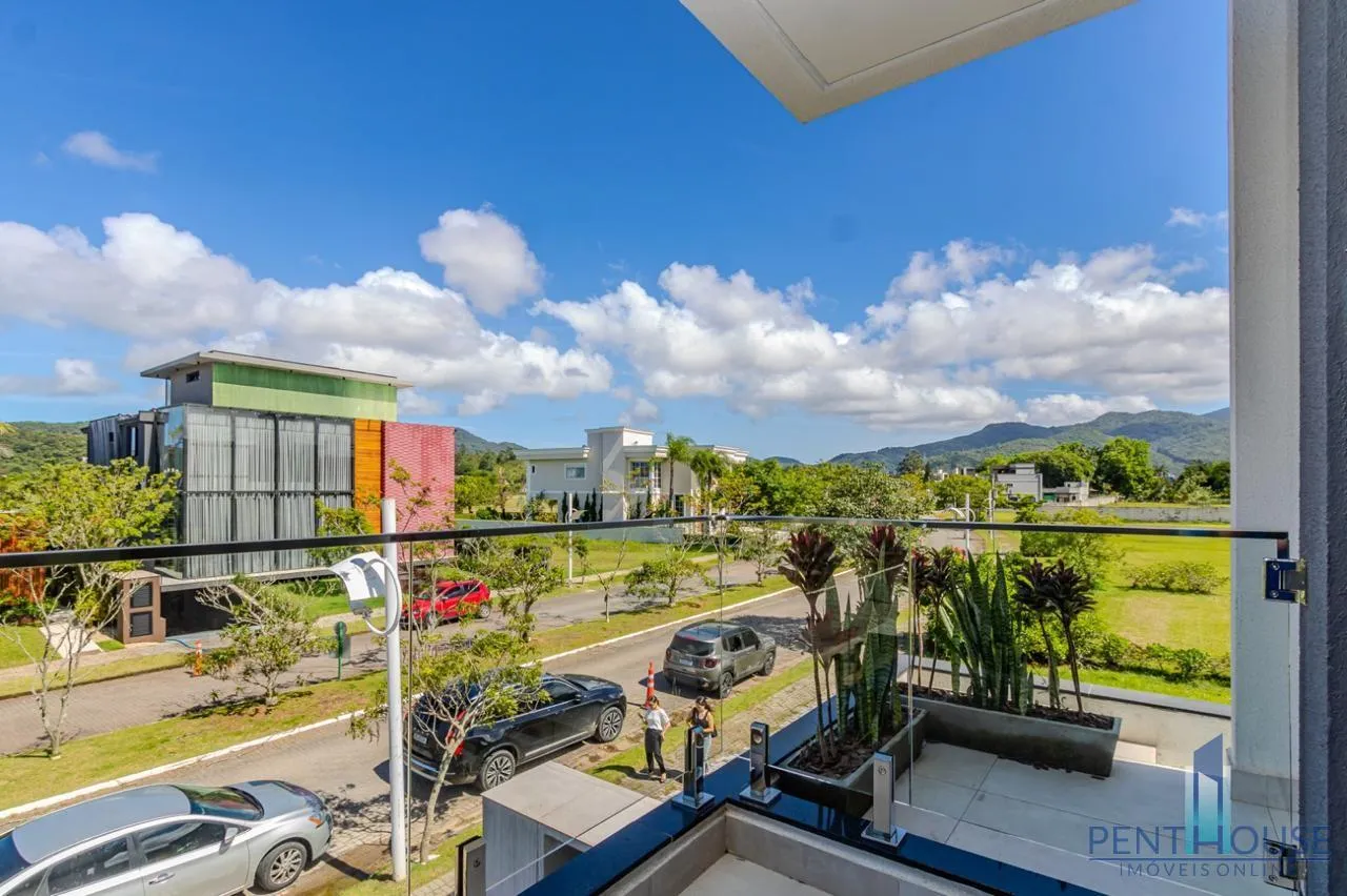 Imagem Casa em Condomínio para Venda em Camboriú, CENTRO, 4 dormitórios, 2 suítes, 4 banheiros, 3 vagas