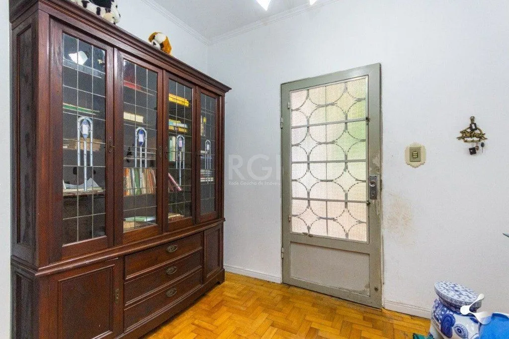 Imagem Casa para Venda - 221m², 4 dormitórios, sendo 1 suites, 2 vagas - São Geraldo