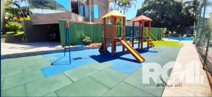 Imagem Casa em Condomínio 4 dorms à venda na Agronomia -