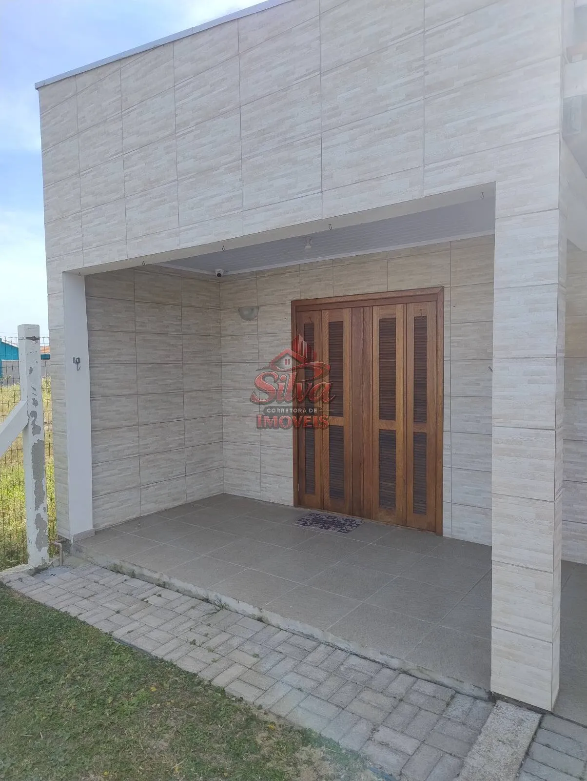 Imagem C1213 | Casa 3 dormitórios com suíte a 400m do mar
