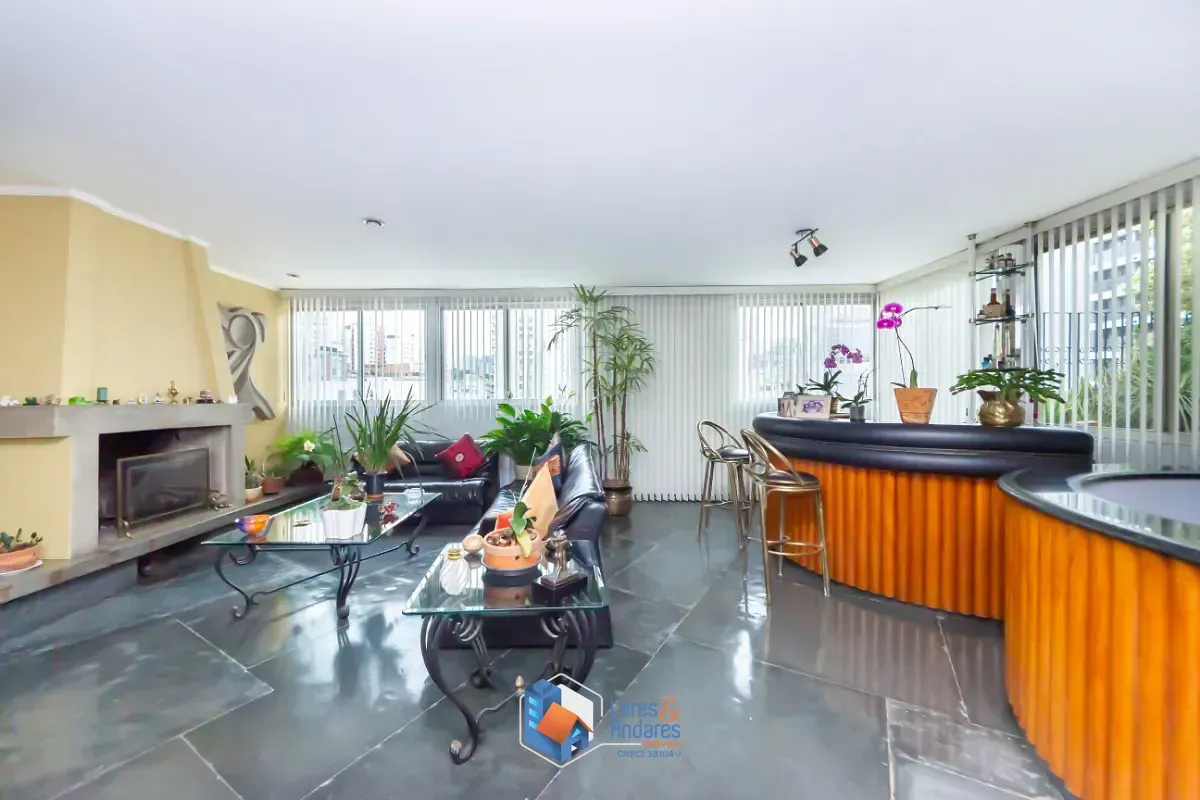 Imagem Cobertura para venda em Jardim Paulista com 4 quartos, sendo 1 suíte, 280m²
