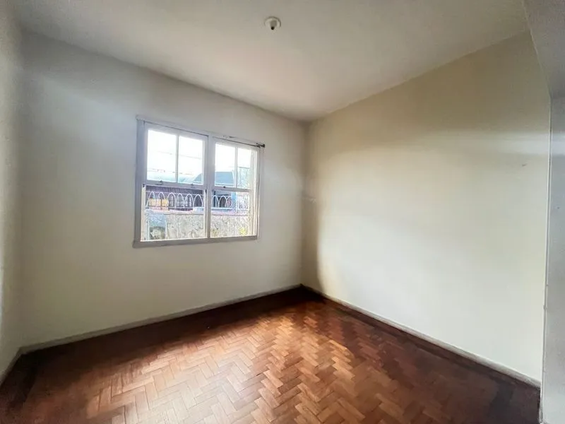 Imagem Casa 4 dormitórios no bairro Rio Branco em Porto Alegre para Alugar