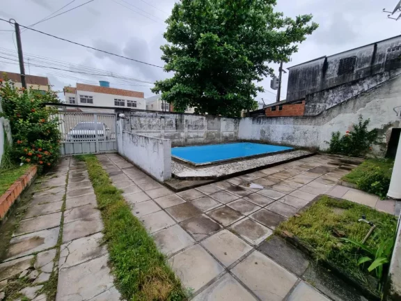 Imagem Casa para Venda em Jaboatão dos Guararapes, Piedade, 4 dormitórios, 3 suítes, 3 banheiros, 8 vagas