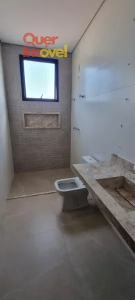 Imagem Oportunidade única: Casa de alto padrão em condomínio à venda em Ribeirão Preto-SP no Residencial E Empresarial Alphaville! 4 quartos, 4 suítes, 2 salas, 7 banheiros, 6 vagas de garagem, 421m². Quer Imóvel Negócios Imobiliários!