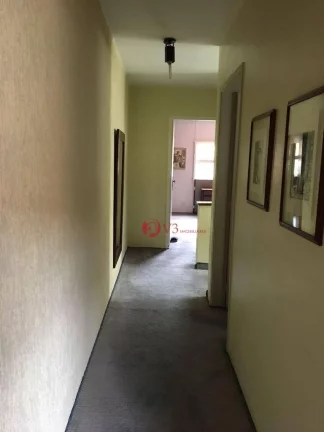 Imagem Sobrado com 157 metros quadrados com Sala, Cozinha, 3 dormitórios, 1 suite, 2 B|anheiros, 1 Lavabo e 2 Vagas cobertas