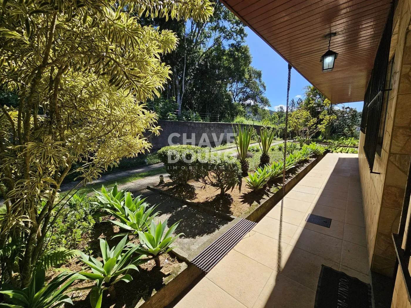 Imagem Viva o Luxo com Vistas Deslumbrantes: Propriedade Única de 733m² em Teresópolis