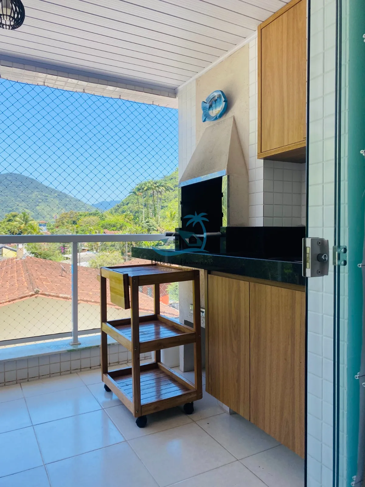 Imagem Excelente apartamento com 82m² a venda a poucos metros do mar na Praia da Enseada em Ubatuba.