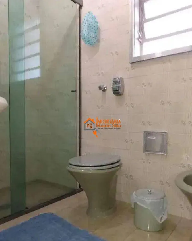 Imagem Sobrado com 4 dormitórios à venda, 176 m² por R$ 800.000,00 - Vila Augusta - Guarulhos/SP