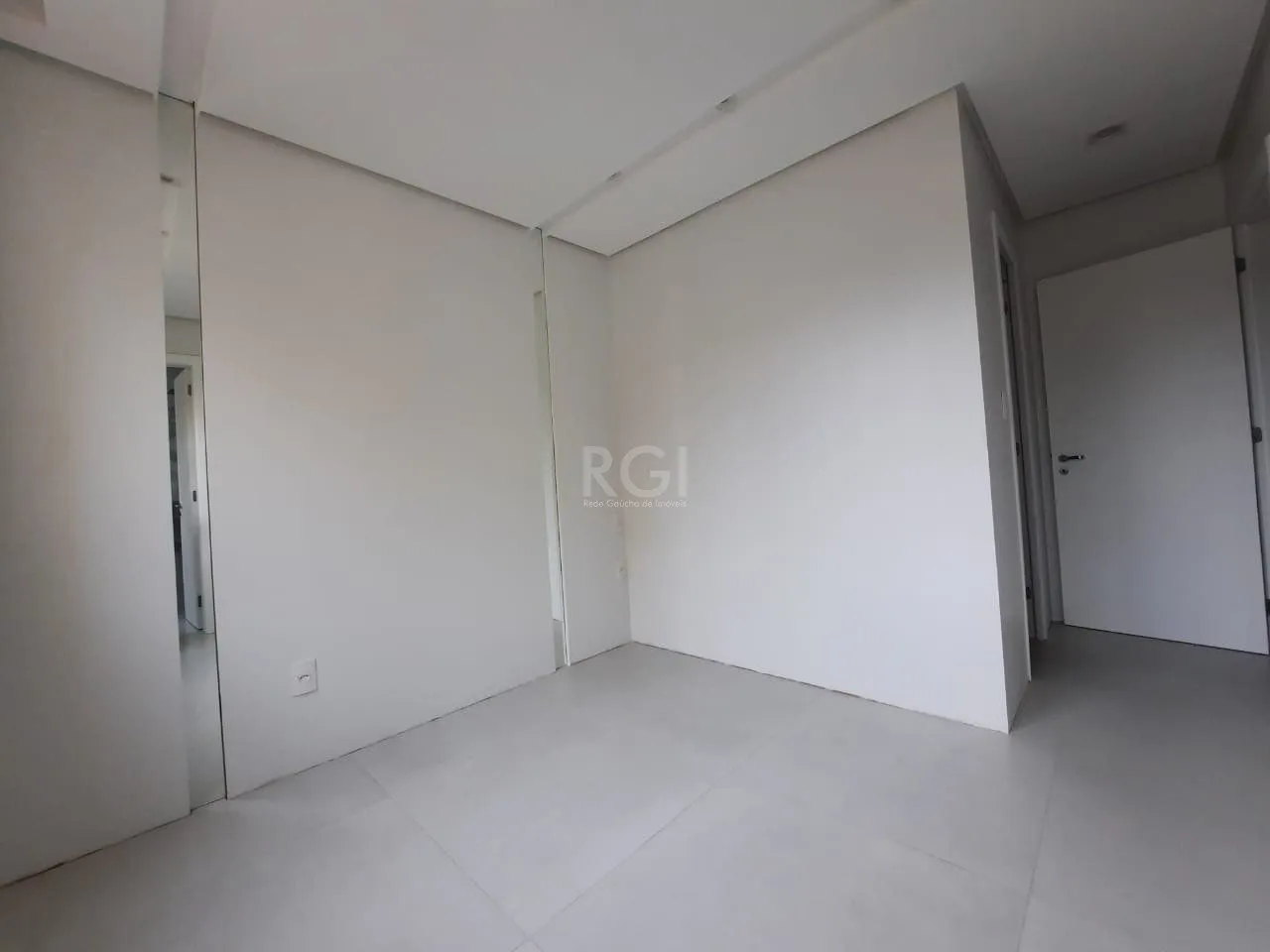 Imagem Apartamento para Venda - 43.76m², 1 dormitório, sendo 1 suites, 1 vaga - Boa Vista