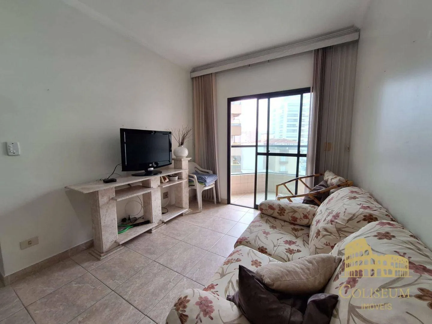 Imagem Apartamento com 1 dormitório à venda, 55 m² por R$ 320.000,00 - Vila Assunção - Praia Grande/SP