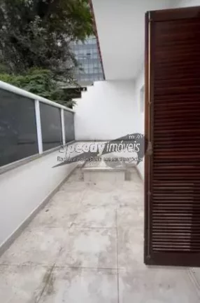 Imagem Casa para venda em Santos 3 dormitórios.