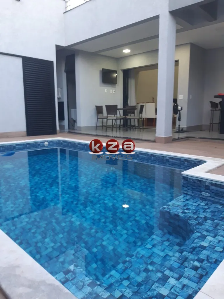 Imagem Casa de alto padrão em condomínio: 3 quartos, 3 suítes, 2 salas, 5 banheiros, 4 vagas, 200m² - Residencial Real Parque, Sumaré-SP.