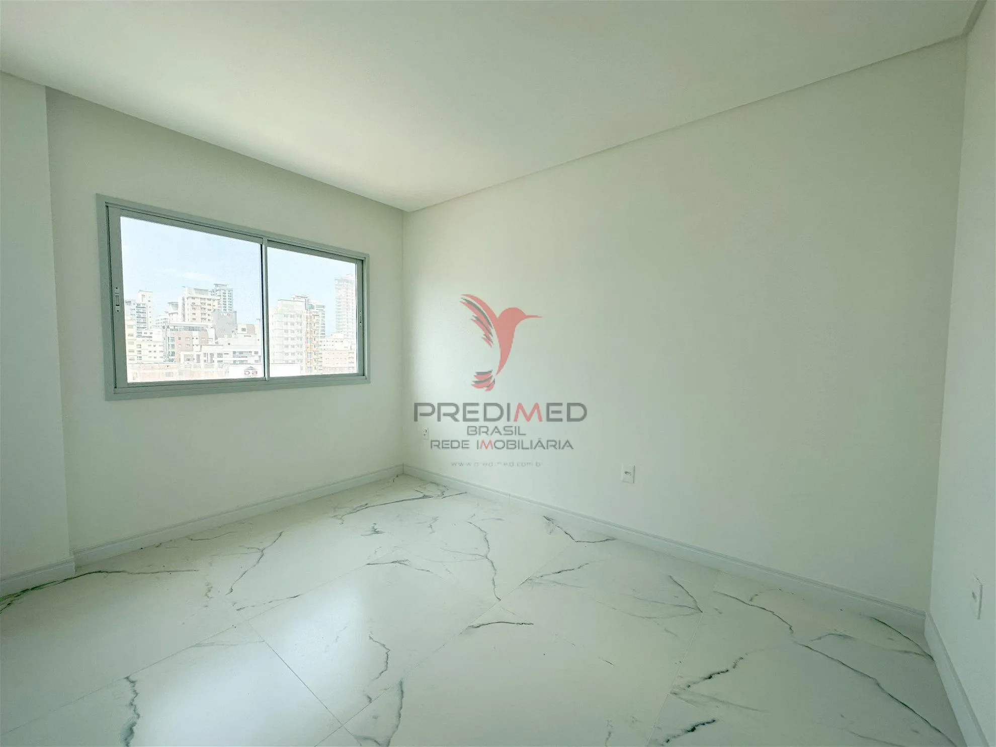 Imagem 3Suites, Em Itapema Um verdadeiro investimento belissimo para voce viver com Sua familia