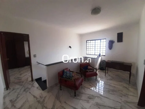 Imagem Sobrado com 3 dormitórios à venda, 270 m² por R$ 1.410.000,00 - Jardim América - Goiânia/GO
