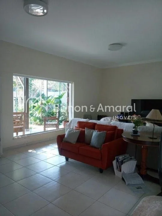 Imagem Casa térrea reformada e contemporânea à venda, 180m², bolsão residencial de Barão Geraldo
