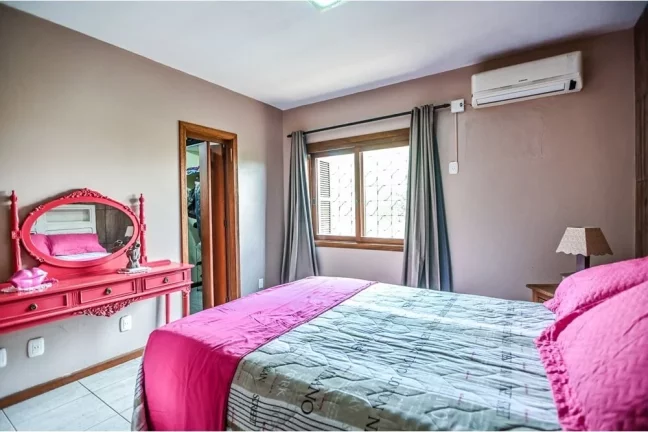 Imagem Casa para venda no bairro Serraria em Porto Alegre