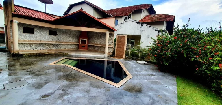 Imagem CASAL IMÓVEIS VENDE CASA TRIPLEX GREENVILLE I 5/4 - 4 SUÍTES + GABINETE + PISCINA PRIVATIVA
