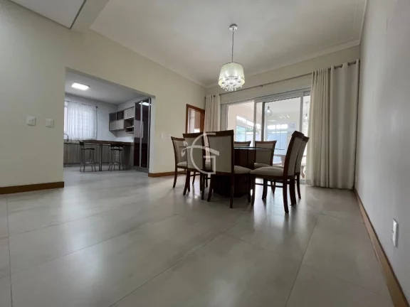 Imagem Essa casa de alto padrão é linda e encantadora.