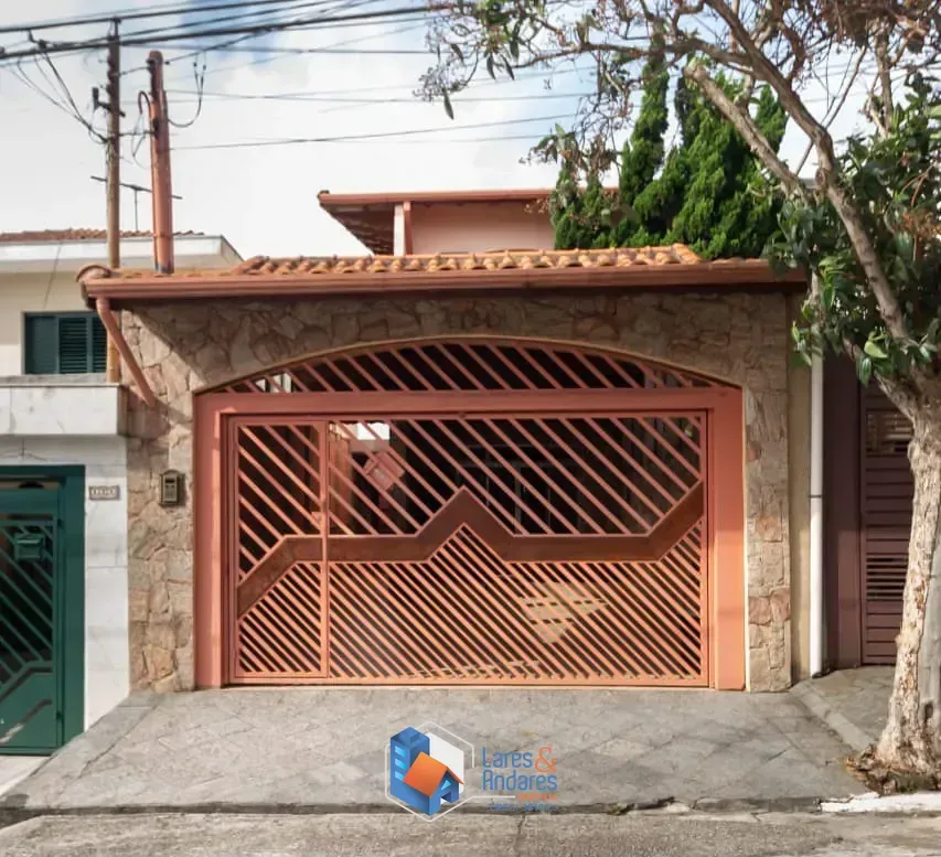 Foto do imóvel Casa para venda em Vila Marari com 3 quartos, sendo 1 suíte, 190m² em Rua João Luis de Campos