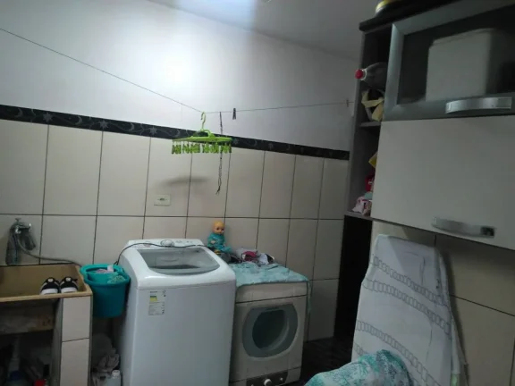Imagem Sobrado Maravilhoso com 225 m² 3 Dormitórios com Suíte 2 Vagas de Garagem