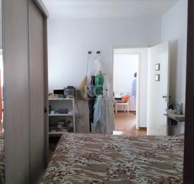 Imagem Casa para Venda - 153m², 5 dormitórios, sendo 3 suites, 4 vagas - Jardim Itu Sabará