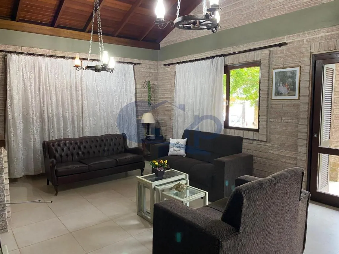 Imagem Casa a venda com 4 suites na Paraiso em Torres/RS