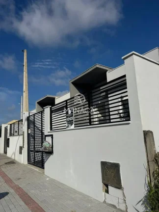 Imagem Casa em Itajuba em Rua Asfaltada