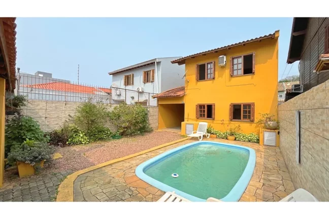 Imagem Casa para venda no bairro Vila Nova em Porto Alegre