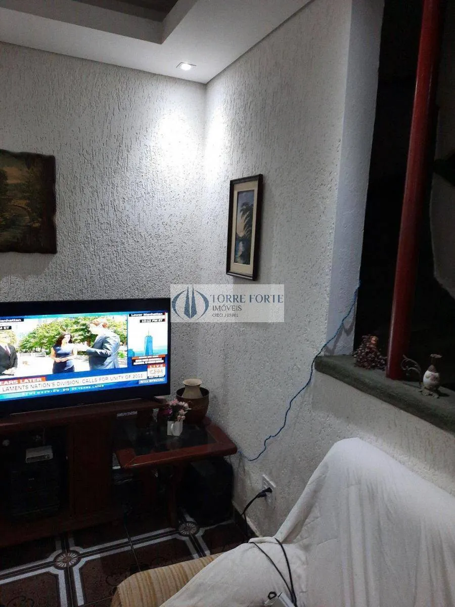 Imagem Casa de 152m² com 3 dormitórios e 2 vagas no Alto do Pari