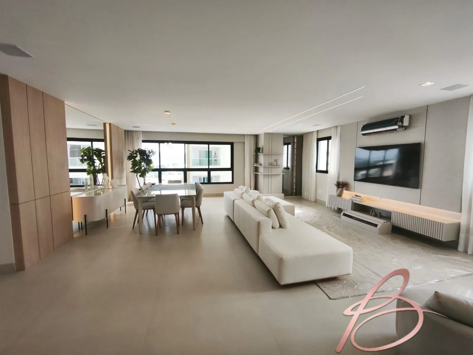 Foto do imóvel Apartamento alto padrão com 237 metros e 4 suítes