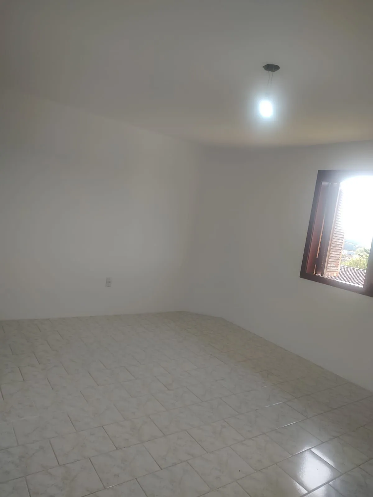 Imagem Casa com 3 dormitórios à venda no bairro, Espírito Santo, Porto Alegre