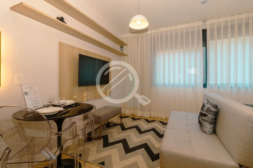 Studio novo, mobiado e aconchegante de 28m² com ótima iluminação, cozinha planejada e equipada, ...