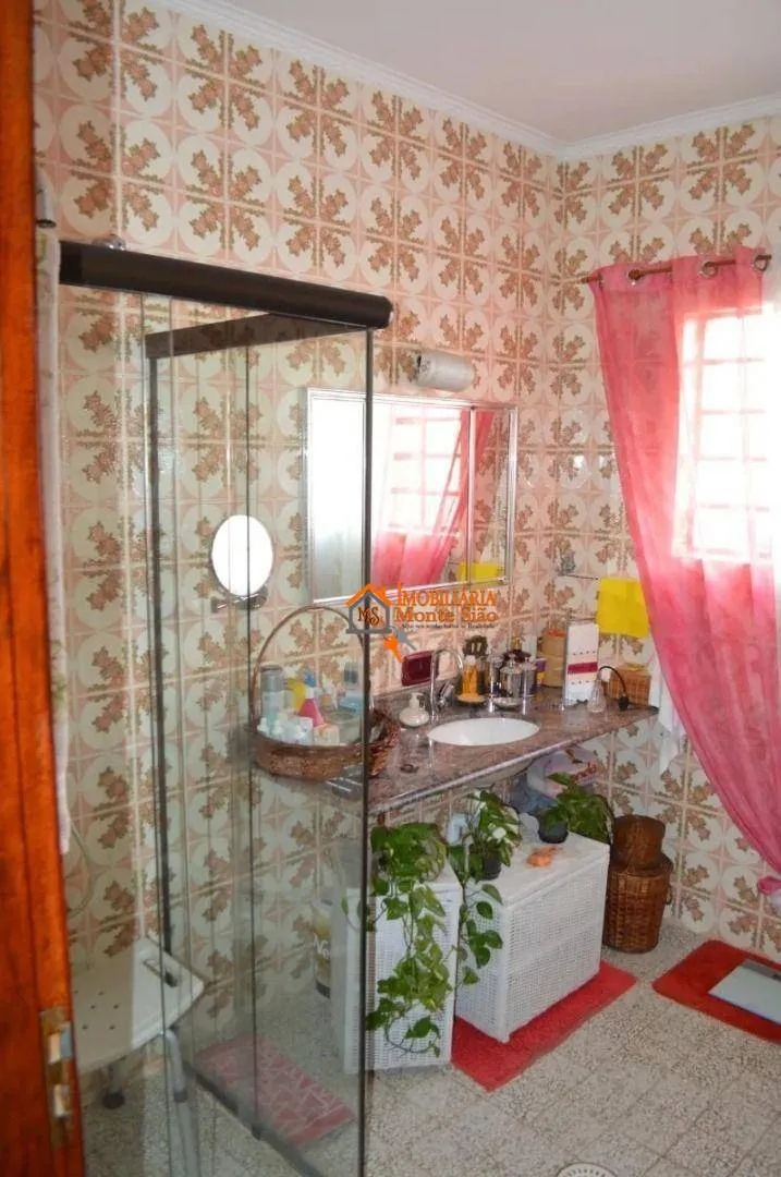 Imagem Casa com 3 dormitórios à venda, 400 m² por R$ 2.769.000,00 - Vila Galvão - Guarulhos/SP