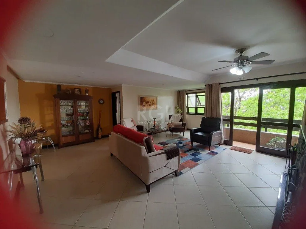 Imagem Cobertura para Venda - 250.15m², 3 dormitórios, sendo 2 suites, 3 vagas - Cristo Redentor