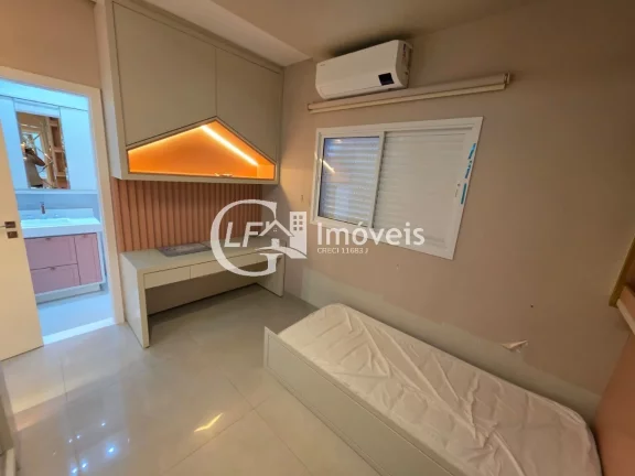 Imagem Casa à venda na Vila Vilas Boas: 3 suítes, 2 salas, 5 banheiros, vagas de garagem, 250m². Confira já!