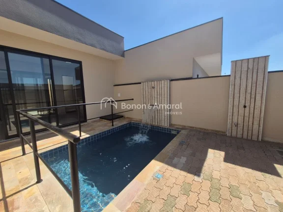 Imagem Casa moderna e sofisticada à venda em condomínio com segurança 24 horas, ideal para quem busca co...