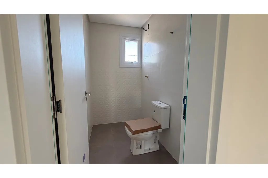 Imagem Casa à venda em Xangri-Lá, Centro, com 3 quartos, 123,78m2