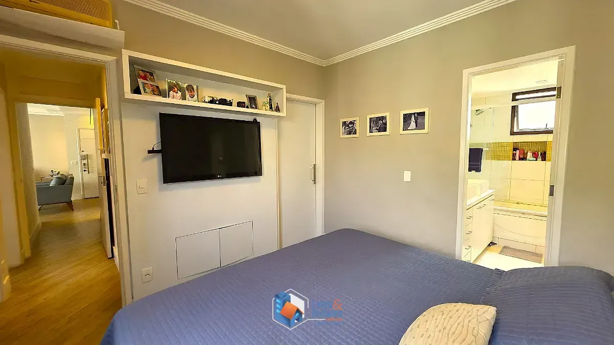 Imagem Cobertura para venda em Vila Hamburguesa com 4 quartos, sendo 2 suítes, 227m²